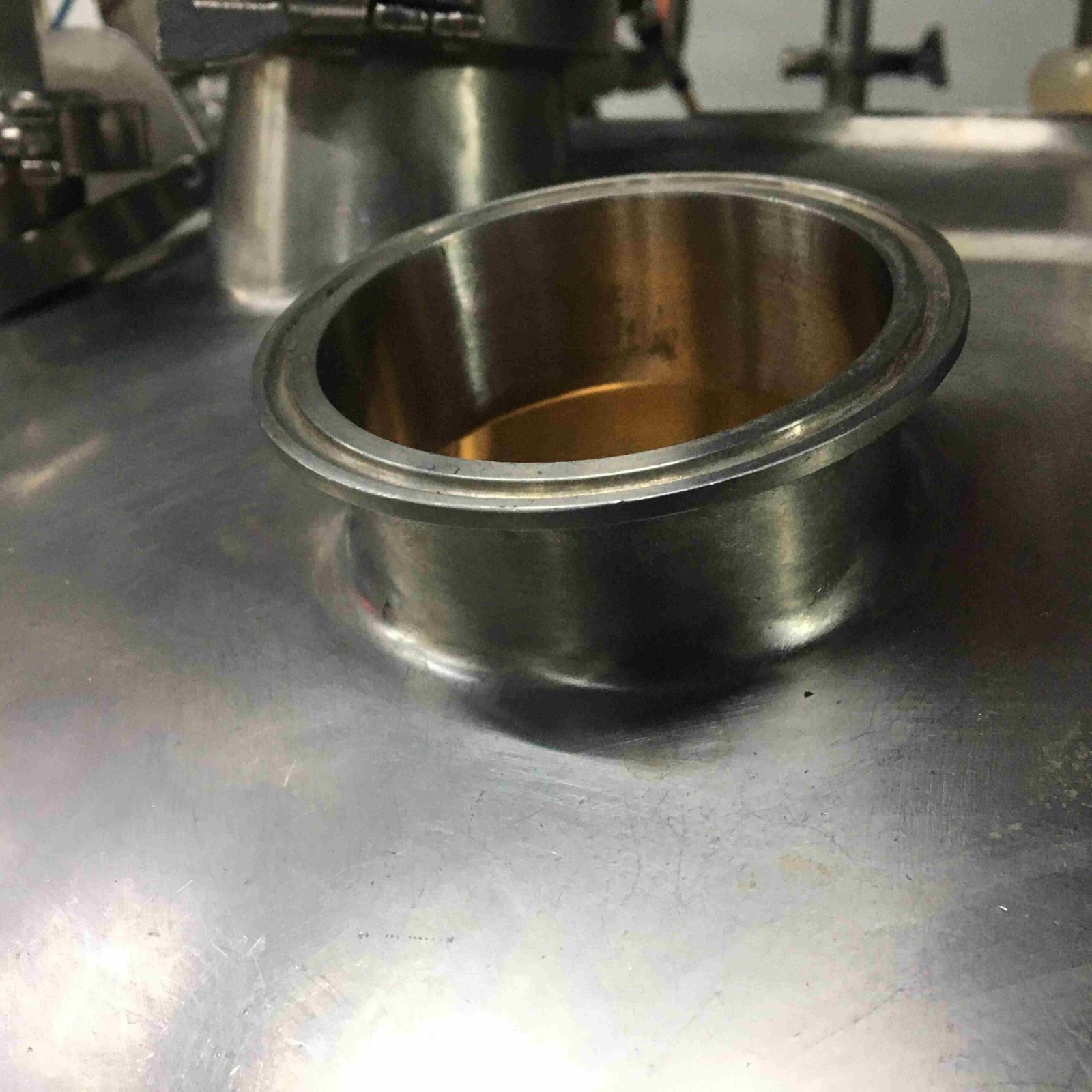 Inspeção interna NR-13 em vaso de pressão inox.